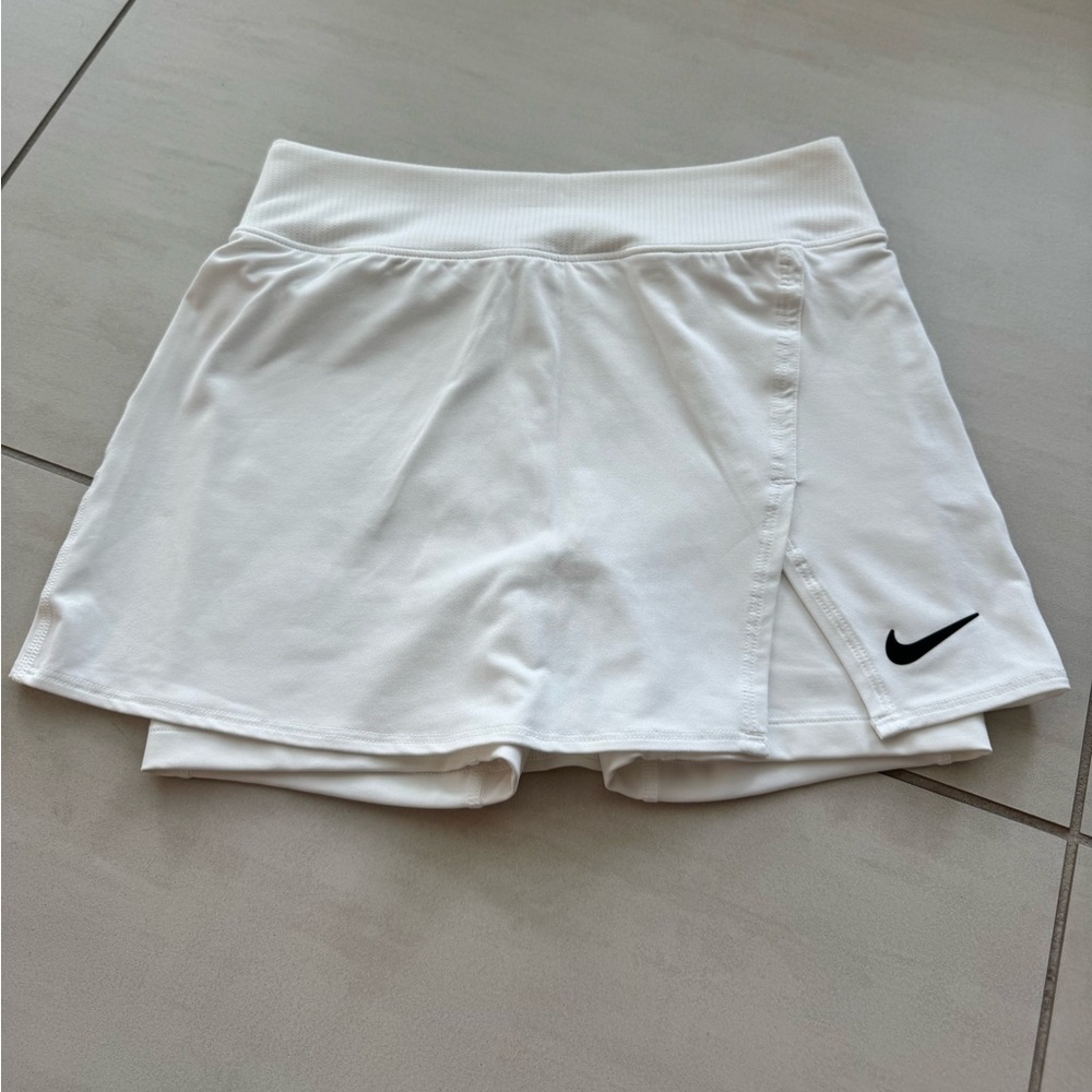 Nike White Women's Tennis Skort with Black Swoosh